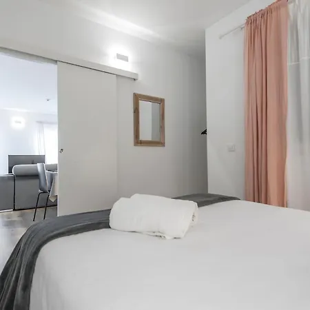 Hellenhost - Gran Via 아파트 *