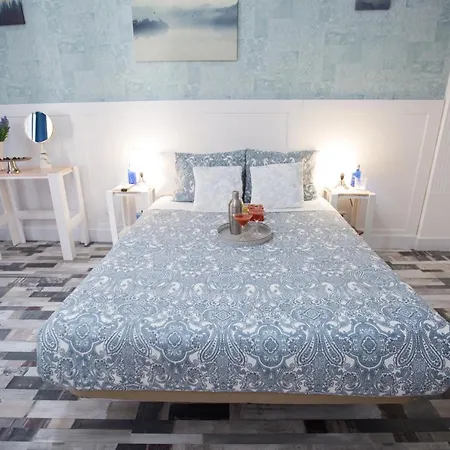 Fuencarral Adeco Guest house Madrid