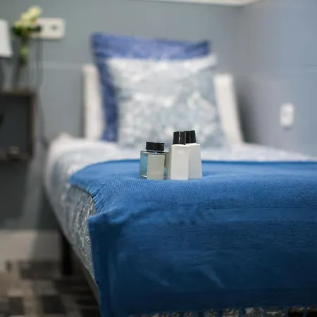 Guest house Fuencarral Adeco Madrid