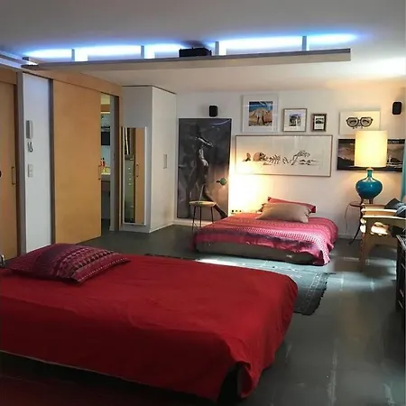 Spacious Chillout In 아파트