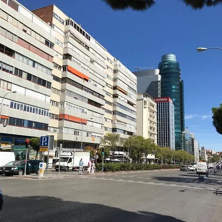 Cerca Santiago Bernabeu - Torre Picasso Apartment *