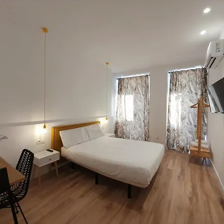 Guest house Manuela By Gaiarooms