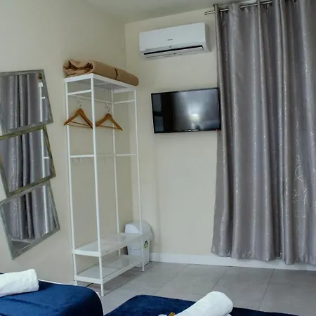 Casa Lemus Guest house