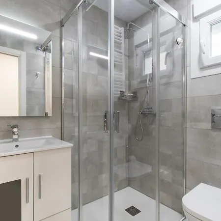 4torres Homes - Sofia Apartment