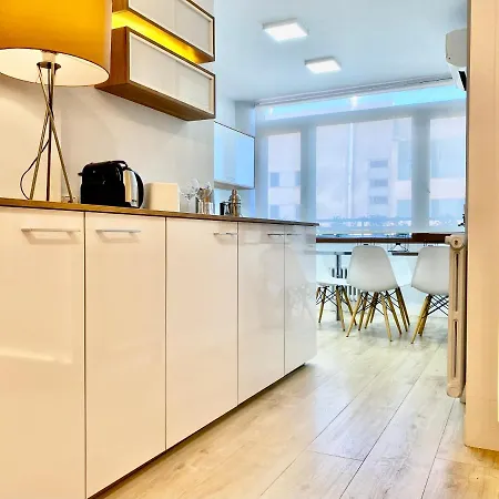 Charming La Casa De La Castellana Apartment Madrid