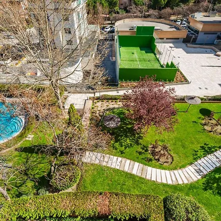 Apartment Premium In La Rosaleda Area -