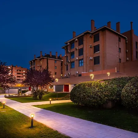 Premium In La Rosaleda Area - Madrid