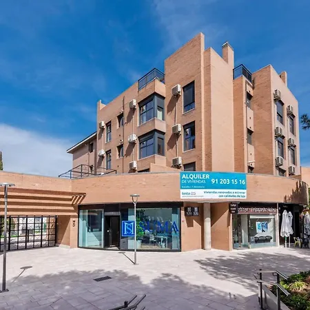 Premium In La Rosaleda Area - *