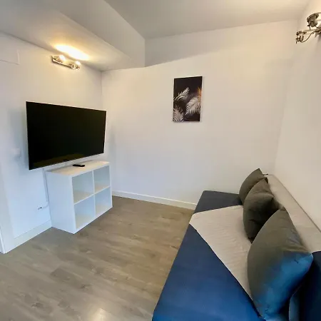 Carabanchel Apartment *