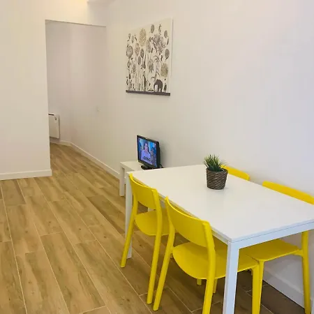 Moncloa-uni. Complutense Apartment *