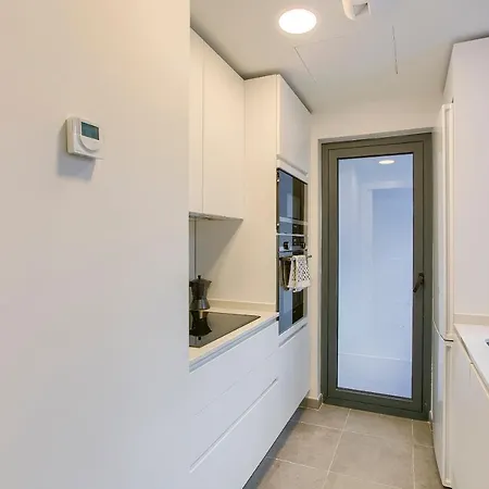 Apartment 2b2b Deluxe - Jardines De Cuatro Caminos - Business District - Santiago Bernabeu