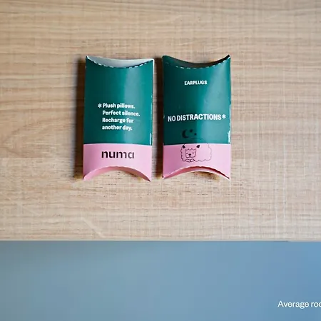 Hotel Numa Script
