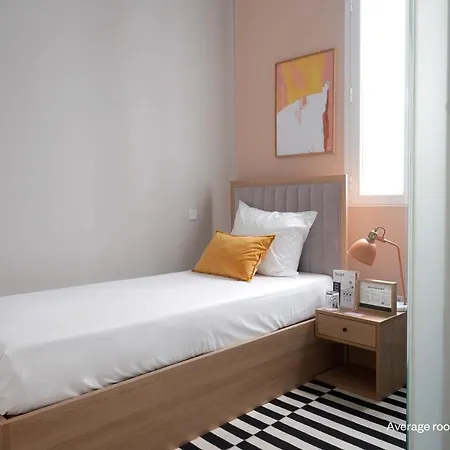 Hotel Numa Script