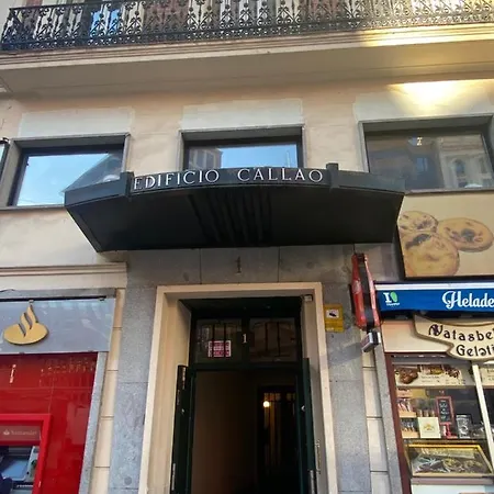 Hc Callao Ostello