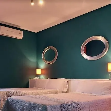 Aravaca Garden מלון 3*