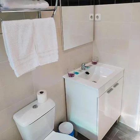 מלון Aravaca Garden 3*