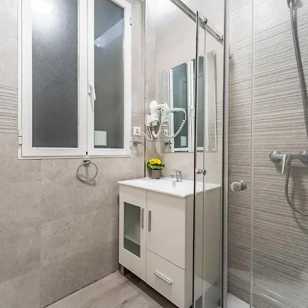 Luxury Center Apartment
