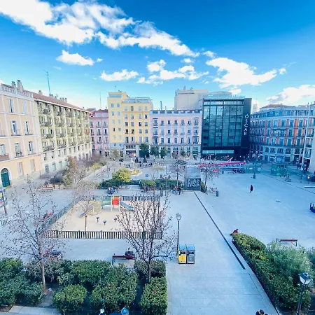 Estudio Doble Con Balcon En Centro Madrid