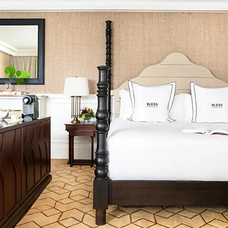 Hotell Bless - The Leading Of The World 5*