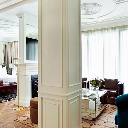Bless - The Leading Of The World Hotell Madrid