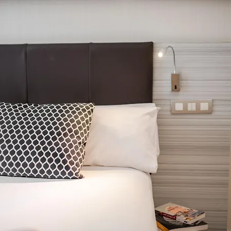 Petit Palace Puerta Del Sol Hotel 3*
