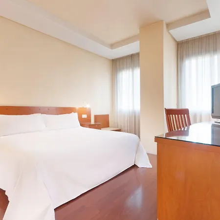 Hotel Chamartín, Affiliated By Meliá 3*