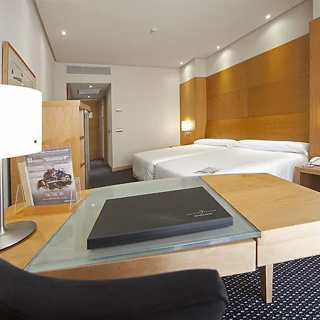 Silken Puerta Hotel