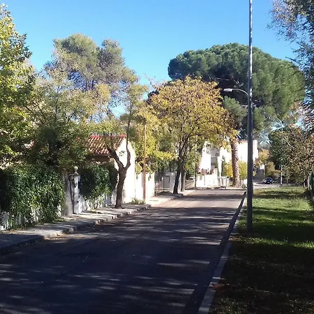 Aravaca Garden 3*