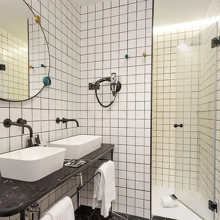 One Shot Fortuny 4* Madrid