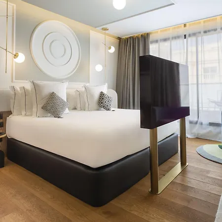 One Shot Fortuny Hotell