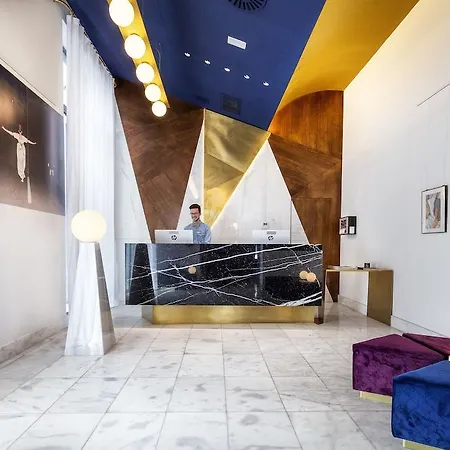 One Shot Fortuny 4*