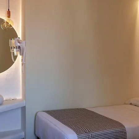 Hostel Charlotte-gran Via