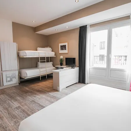 Hotel Petit Palace Puerta Del Sol 3*