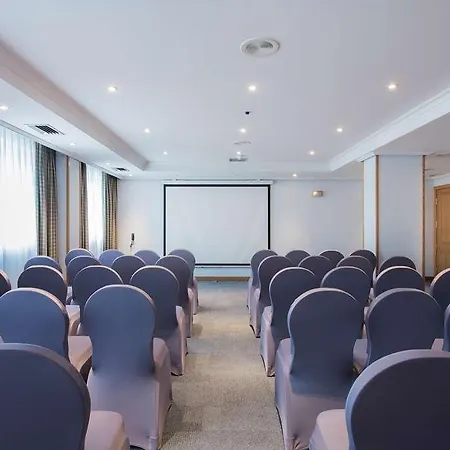 מלון Rafaelhoteles Atocha