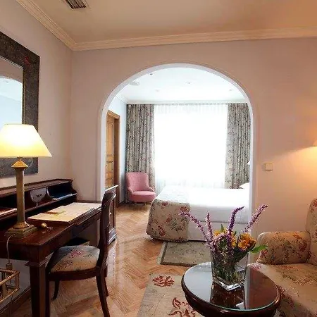 Hotel La Quinta De Cedros