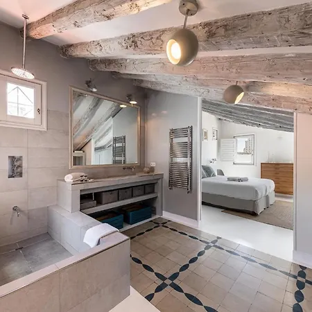 Apartment Bnbholder Refined Duplex Malasana Madrid