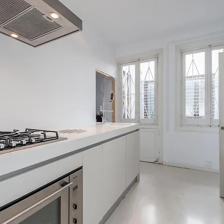 Bnbholder Refined Duplex Malasana Apartment