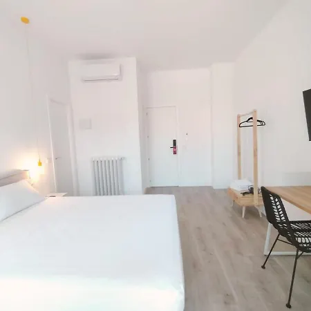 Manuela By Gaiarooms Guest house 2*