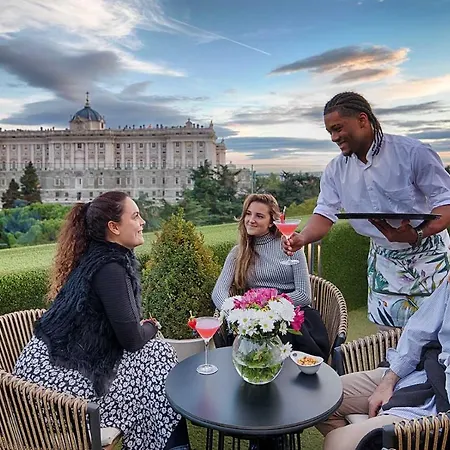 Apartosuites Jardines De Sabatini Appart hôtel 3*