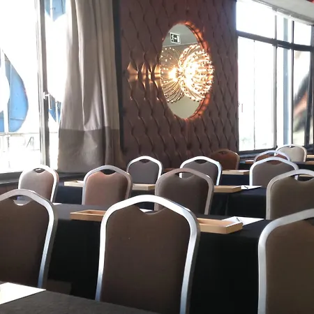 Vincci Capitol Hotel 4*