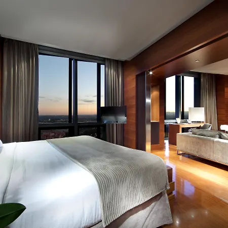 Hotel Eurostars Tower 5*