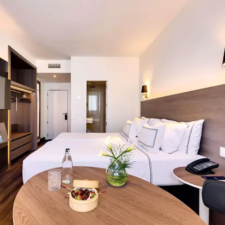 Melia Serrano Hotel 4*