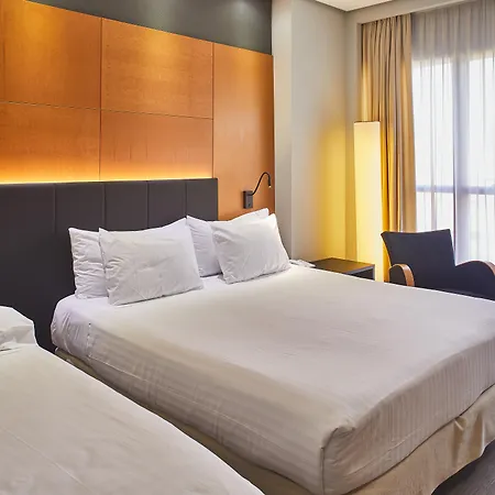 Hotel Silken Puerta