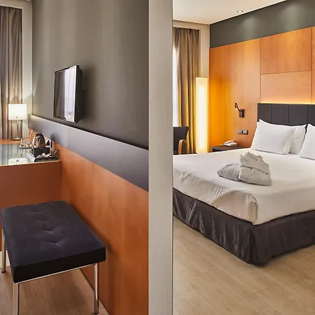 Silken Puerta 4*