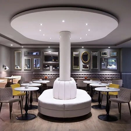 Mercure Centro 4*