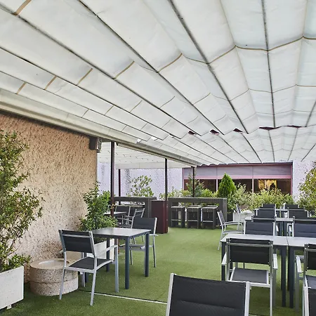 Hotel Silken Puerta