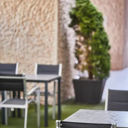 Hotel Silken Puerta