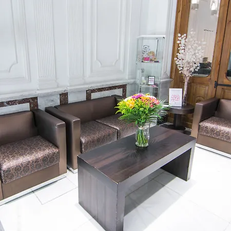 Petit Palace Arenal 3*
