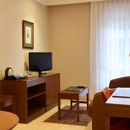 أجنحة باريو دي سالامانكا الفندقية 4*