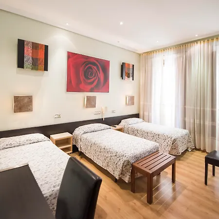 Guest house Manuela By Gaiarooms 2*